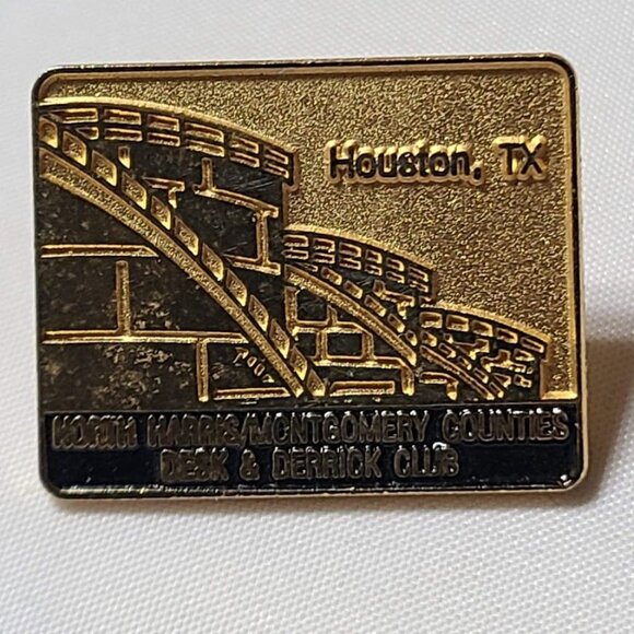 Houston TX Desk & Derrick Club Pin North Harris Montgomery Counties Gold Tone - Picture 2 of 8